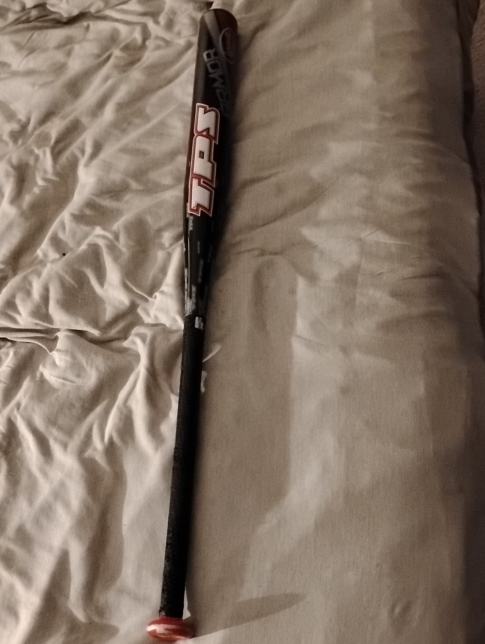 TPS Soft Pitch Softball Bat in Black and Red - Louisville Slugger 34" 26 Oz